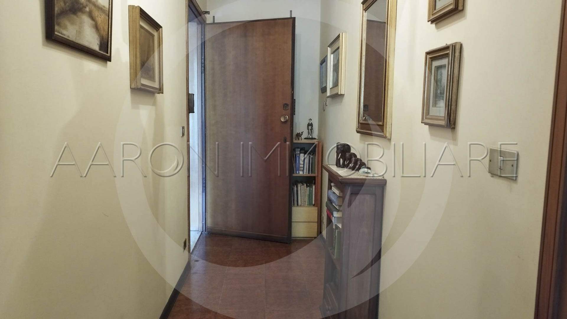 Sanremo, zona Foce, Grazioso Bilocale con Giardino Privato e Box auto