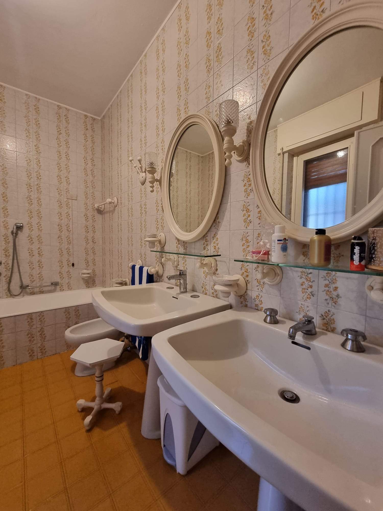 Ospedaletti, zona centrale, Appartamento 211 m² con giardino, box e cantina