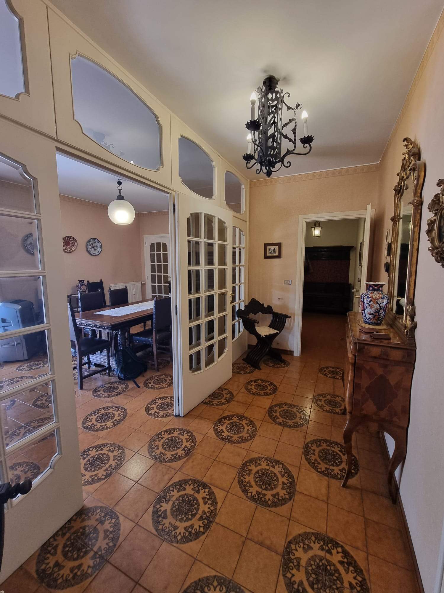 Ospedaletti, zona centrale, Appartamento 211 m² con giardino, box e cantina