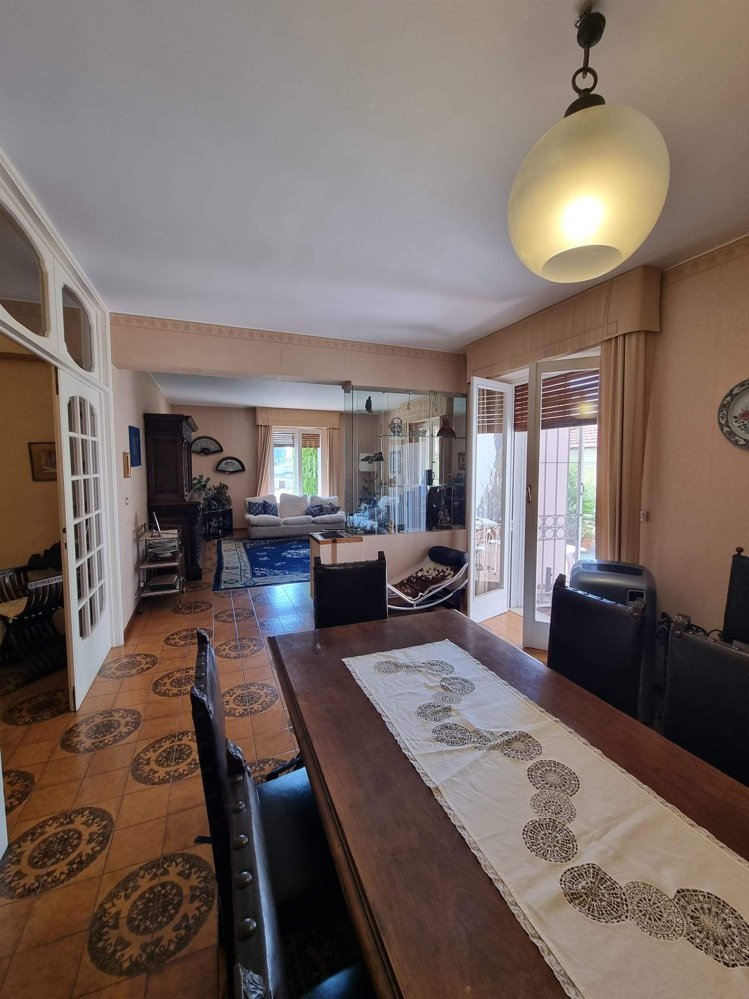 Ospedaletti, zona centrale, Appartamento 211 m² con giardino, box e cantina