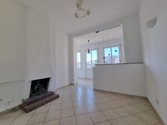 Trilocale in vendita in Via Galileo Galilei, 66 m², 1° piano, balcone, riscaldamento autonomo