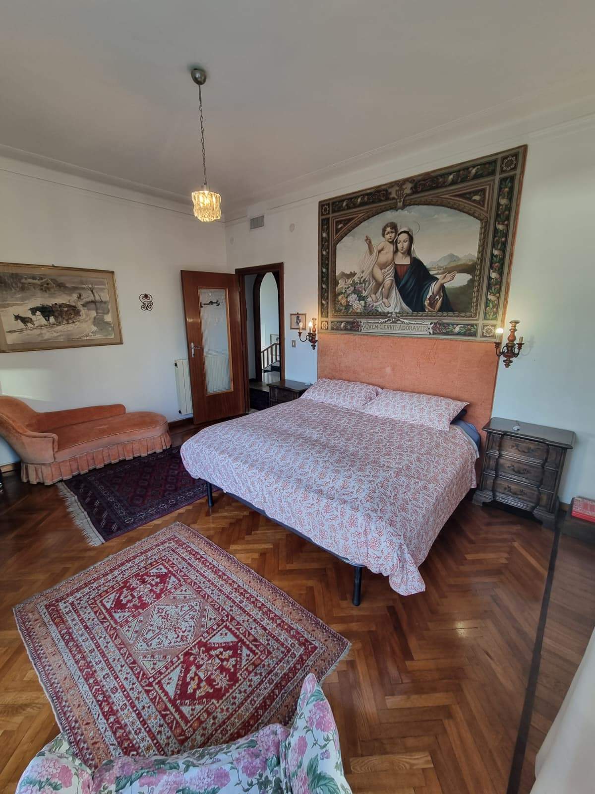 Zona Foce – Villa unifamiliare su 3 livelli con giardino, terrazzo e box auto