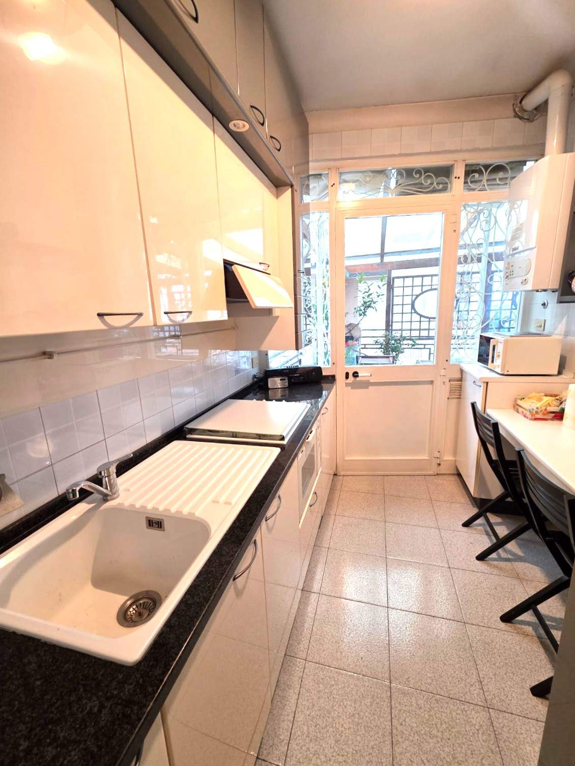 Sanremo, attico in casa indipendente in zona Foce / Solaro, con vista mare e terrazza perimetrale