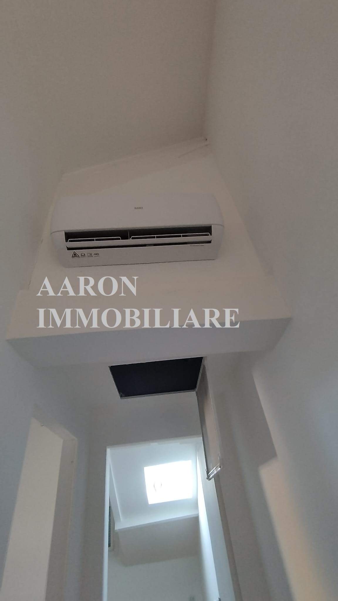 Sanremo, centralissimo, trilocale mansardato,  ristrutturato.