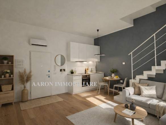 Sanremo, centralissimo, trilocale duplex su due livelli, ristrutturato.