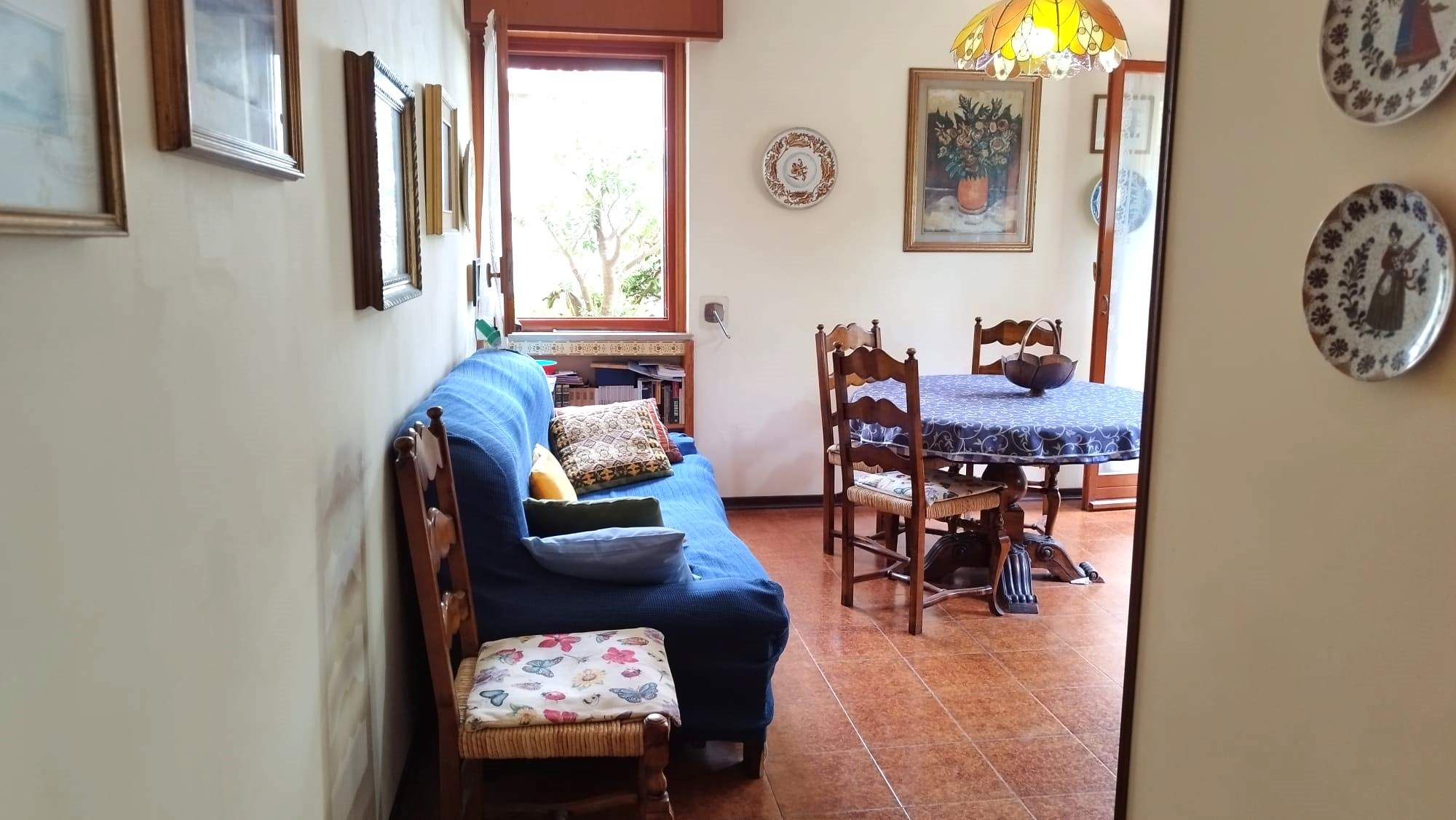 Sanremo, zona Foce, Grazioso Bilocale con Giardino Privato e Box auto